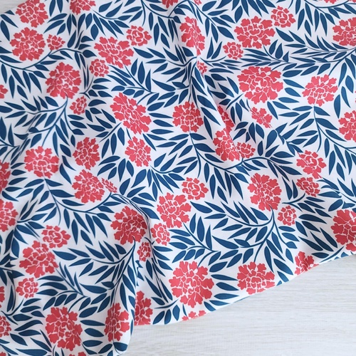 *REMNANT 134cm* European Lightweight Woven Cotton, Oeko-Tex, Flowers Red Blue