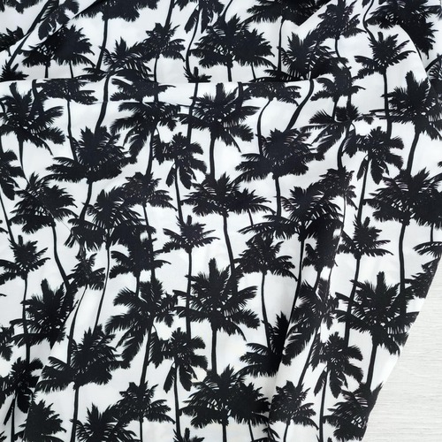 *REMNANT 155cm* European Woven Viscose, Oeko-Tex, Monochrome Palm Trees